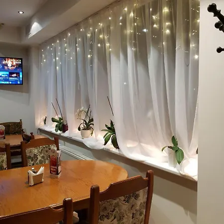 Hotel Cetri Vilni *